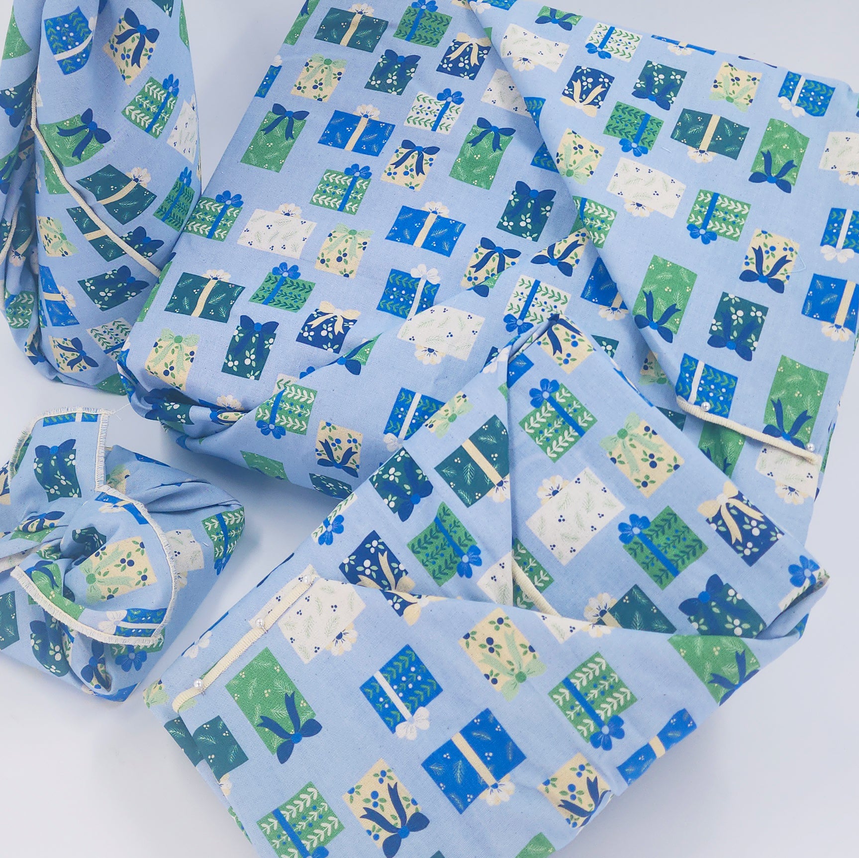 Folk Gaver - 4 Furoshiki Gift Wraps
