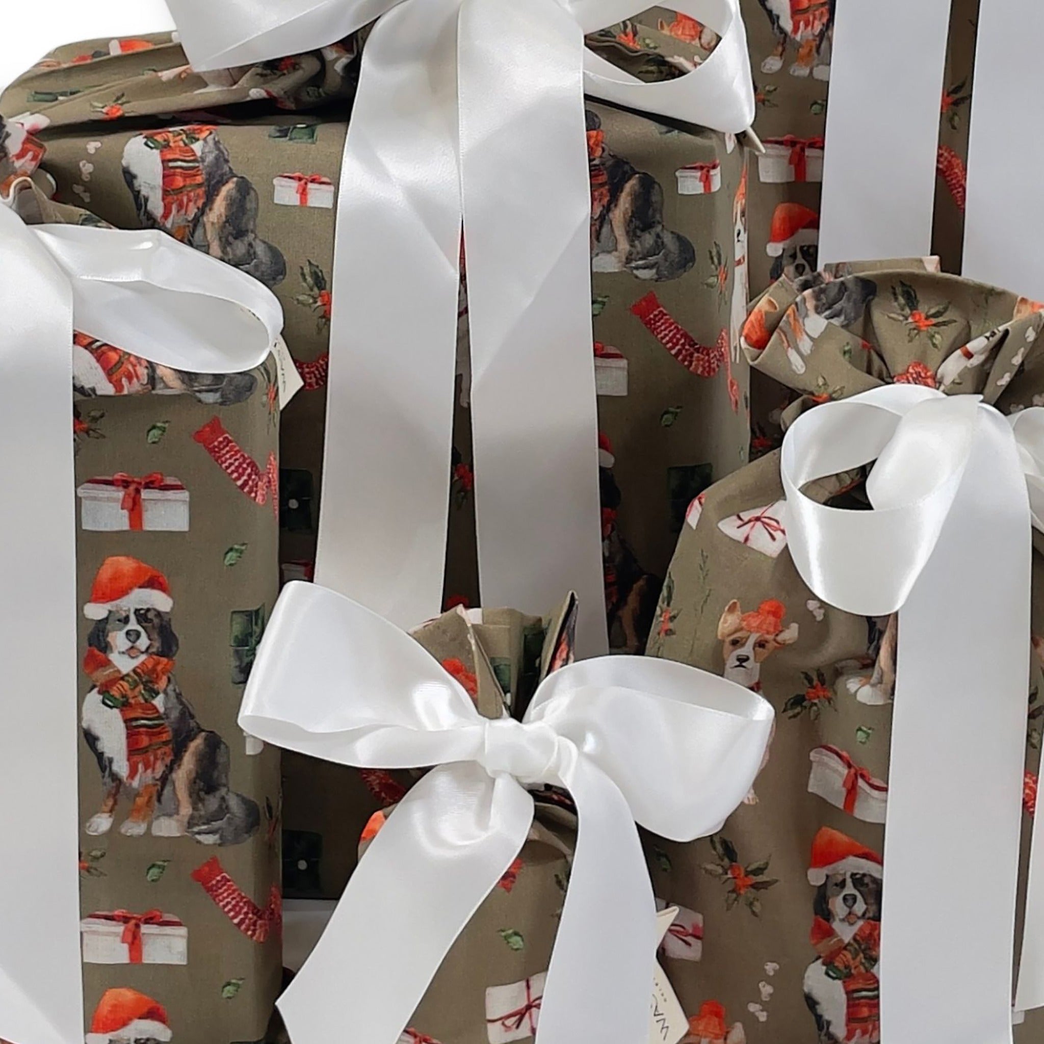 Pooches and Presents (Reusable Gift Bag Set) Set of 5