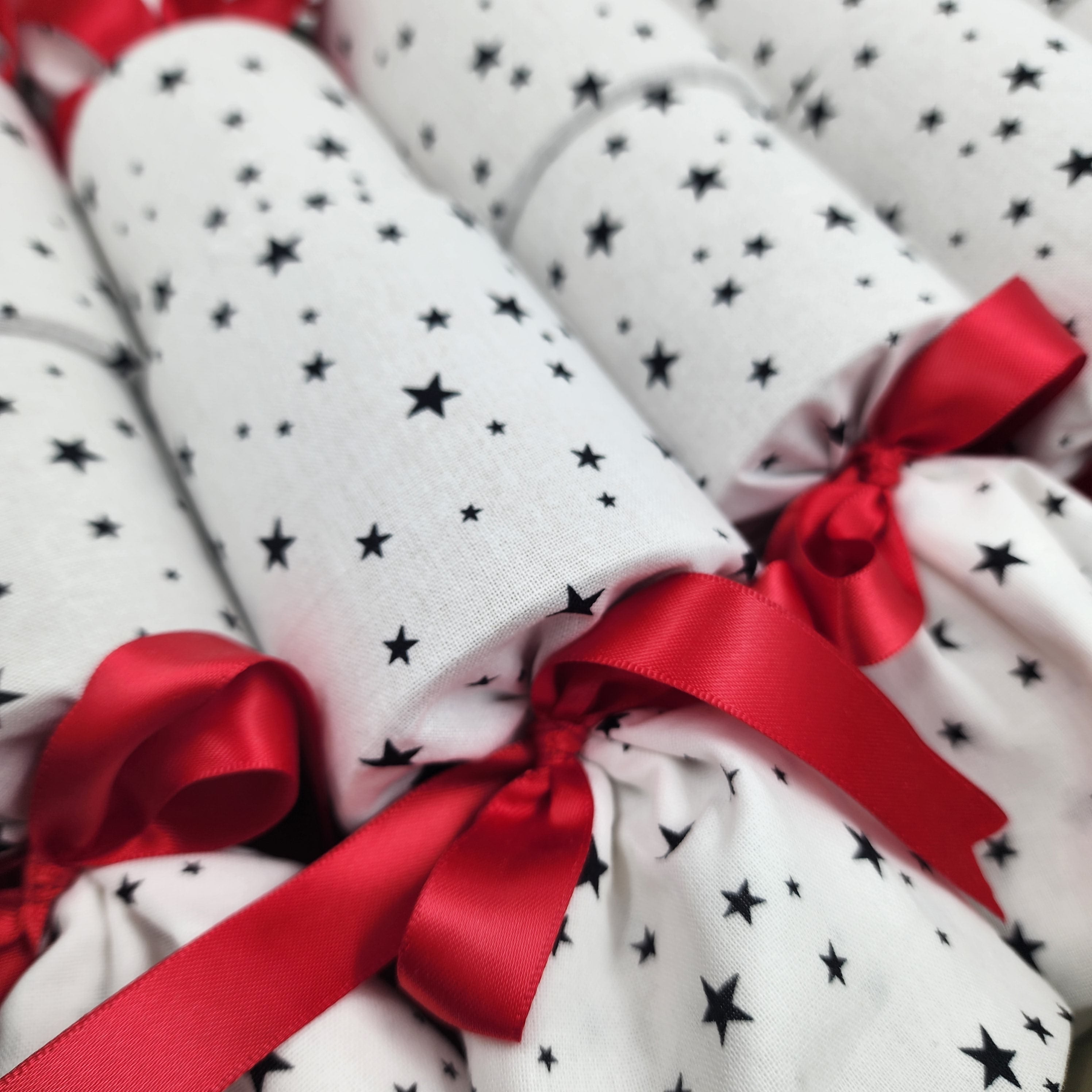 Star of Wonder (6 Reusable Christmas Crackers)