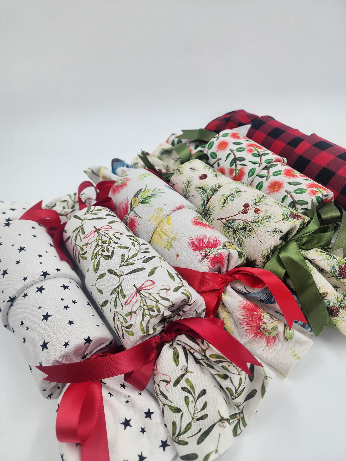Mixed  fabrics (6 Reusable Crackers) with FREE snap pack